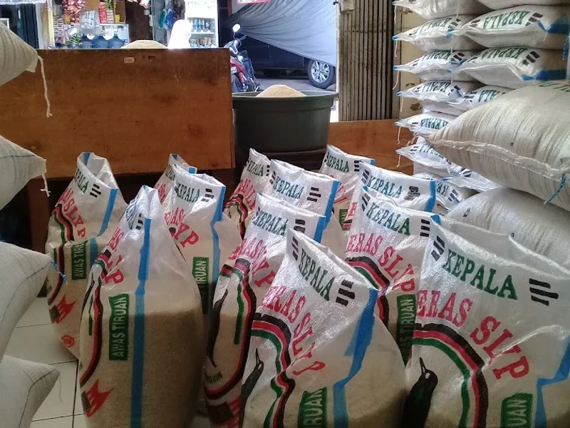 Warung Kopi di Jalan Ir Juanda: Saingan Rival Saat Citimall Datang